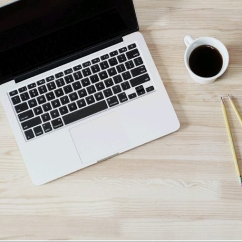 Hogyan lesz rendezett a Home office a cégemben? 7 szempont, amit egy jó Home office szabályzat rendez!